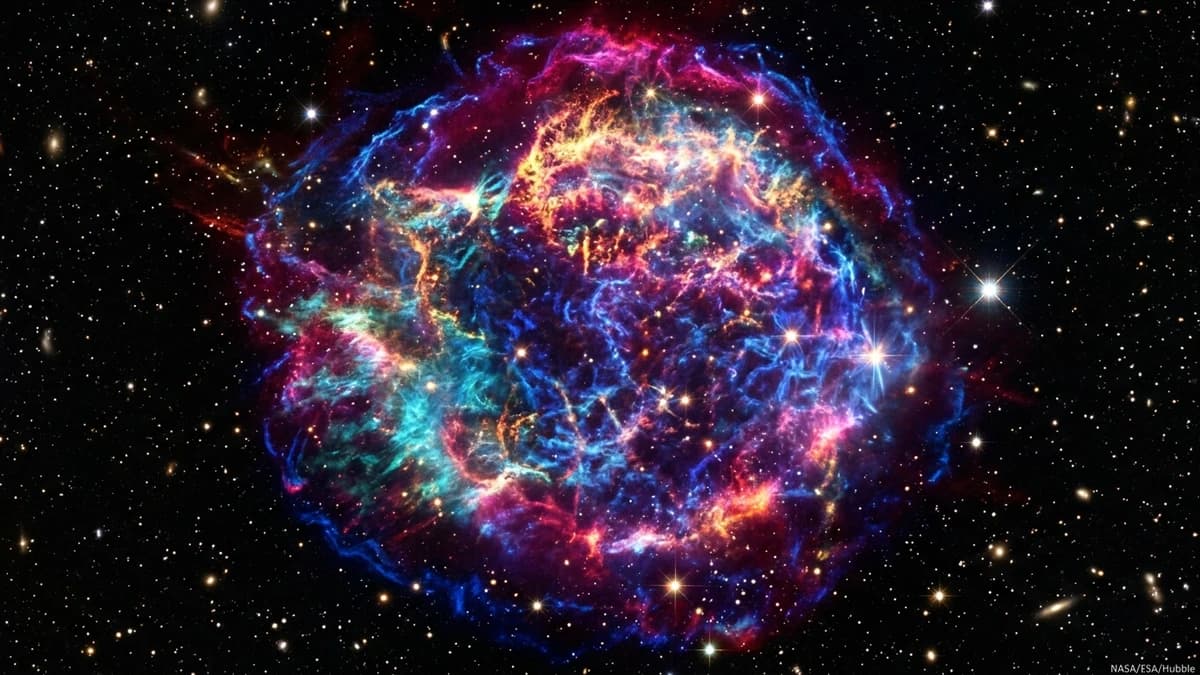 Hubble Telescope Unveils Unprecedented High-Resolution Images of Cassiopeia A Supernova Remnant